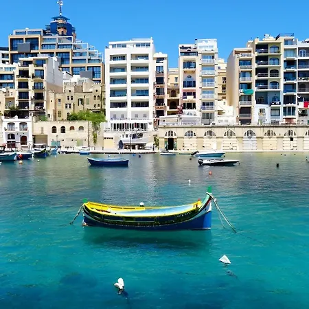 Stylish 2br Steps To The Promenade Sliema
