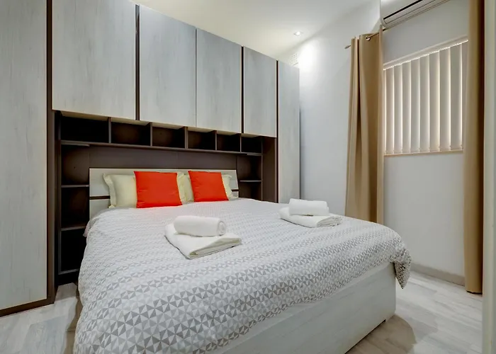 Stylish 2br Steps To The Promenade * Sliema