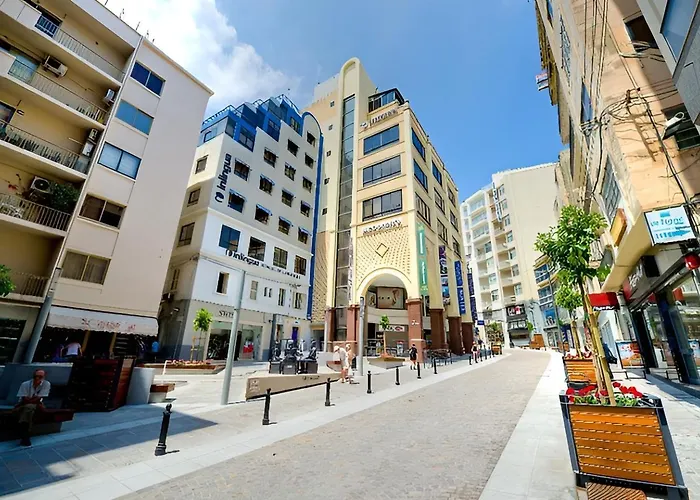 Stylish 2br Steps To The Promenade Apartamento *